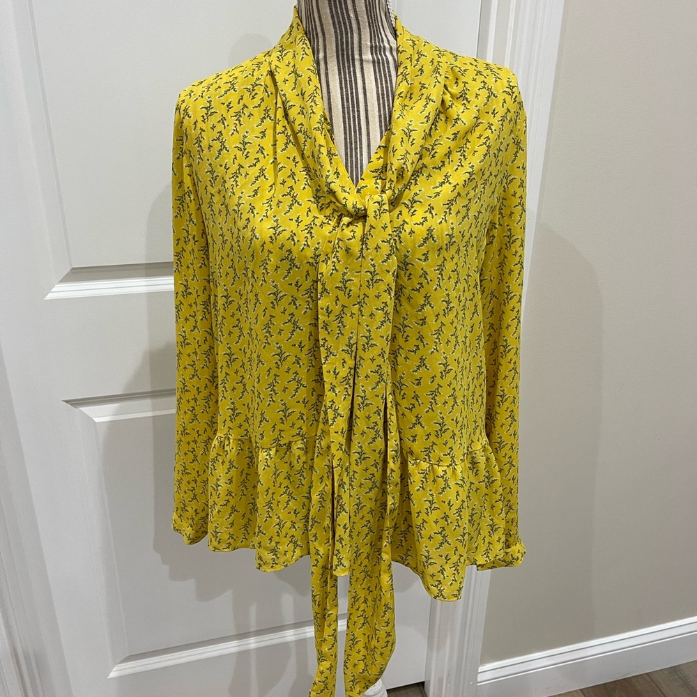Loft Top Yellow Floral Women's Top Loft Size Medium Ruffle Top